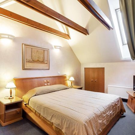 Atrium Suites VNO Exterior photo