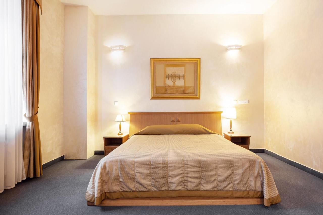 Atrium Suites VNO Exterior photo