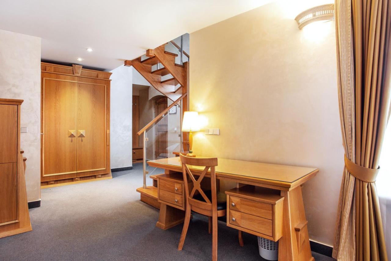 Atrium Suites VNO Exterior photo