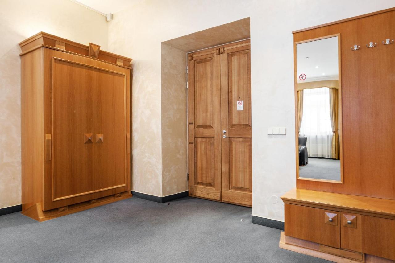 Atrium Suites VNO Exterior photo