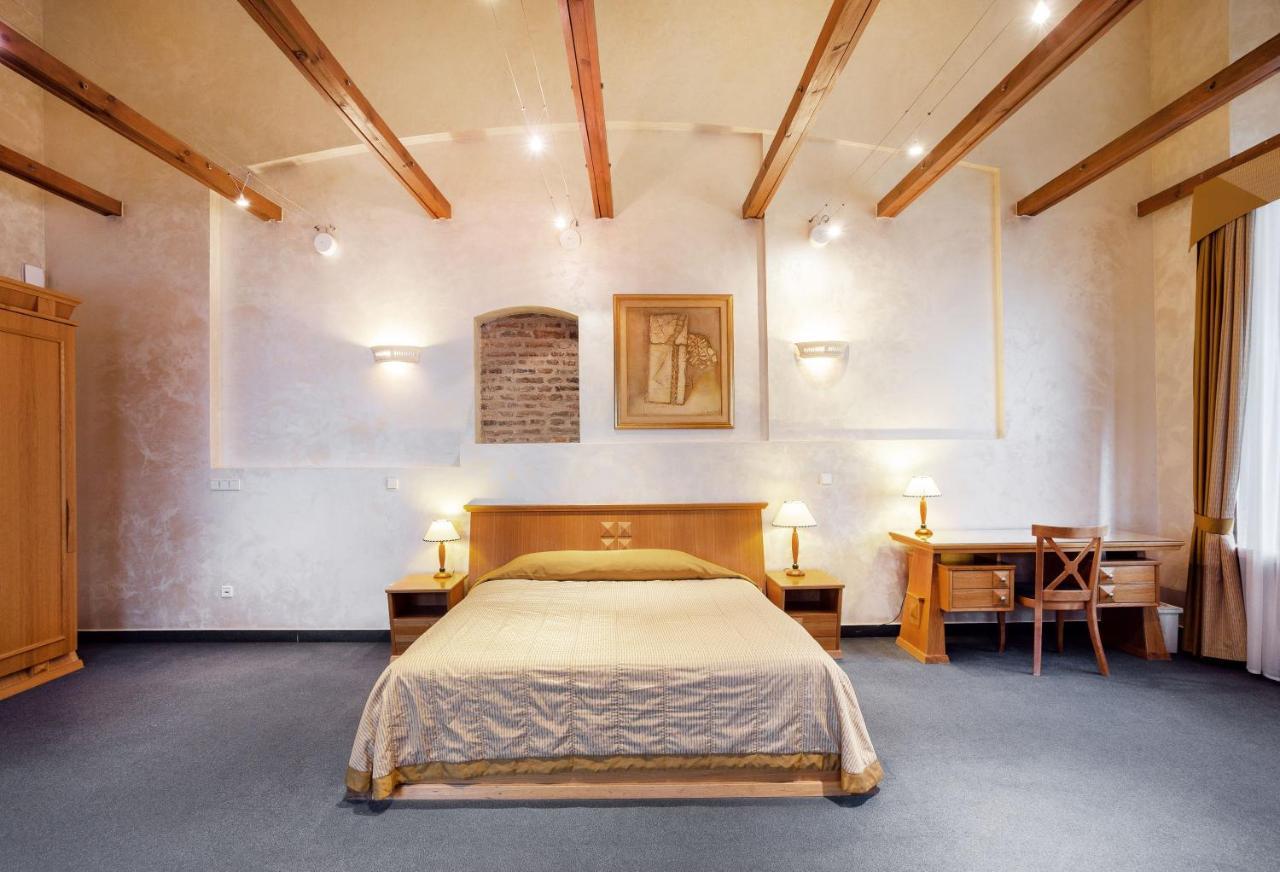 Atrium Suites VNO Exterior photo