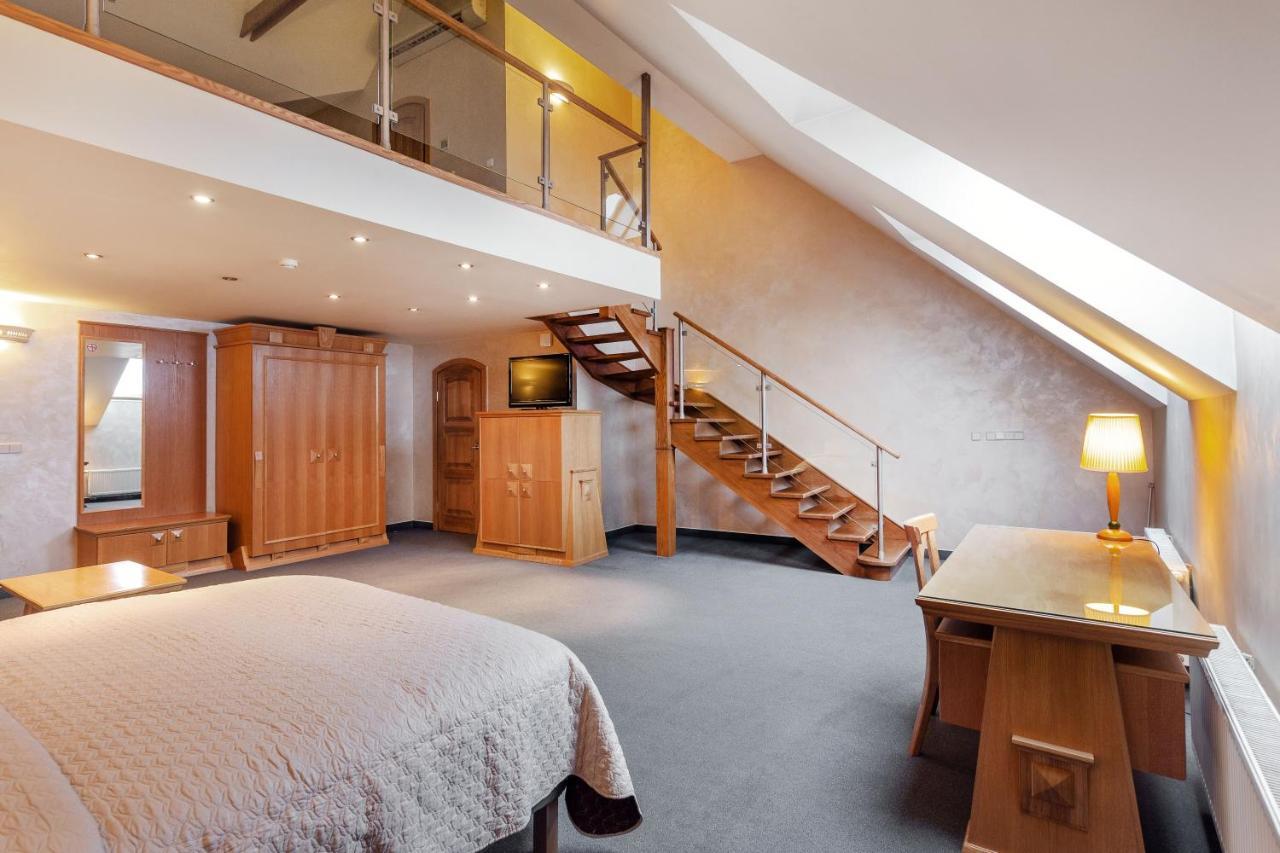 Atrium Suites VNO Exterior photo