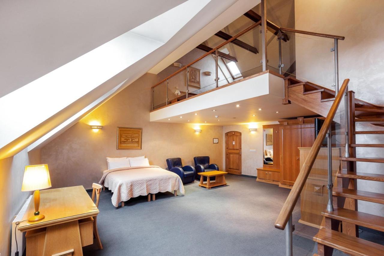 Atrium Suites VNO Exterior photo