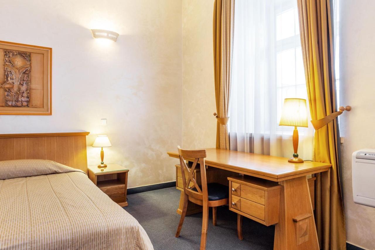 Atrium Suites VNO Exterior photo