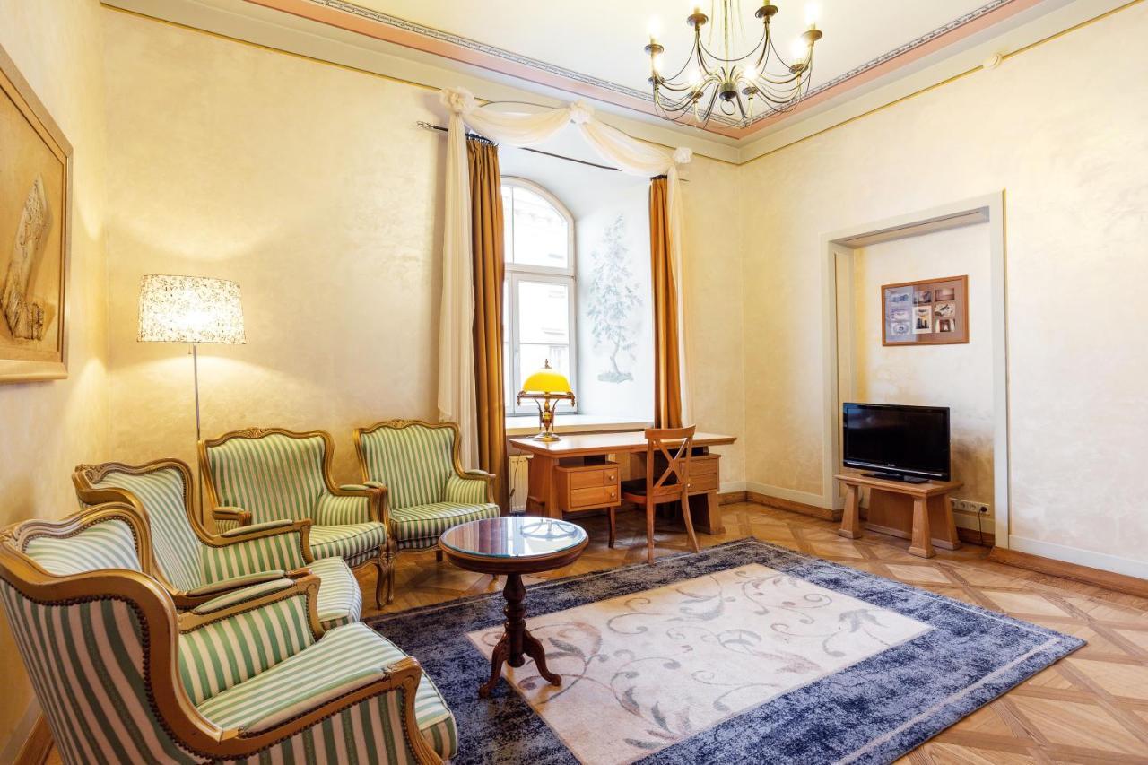Atrium Suites VNO Exterior photo