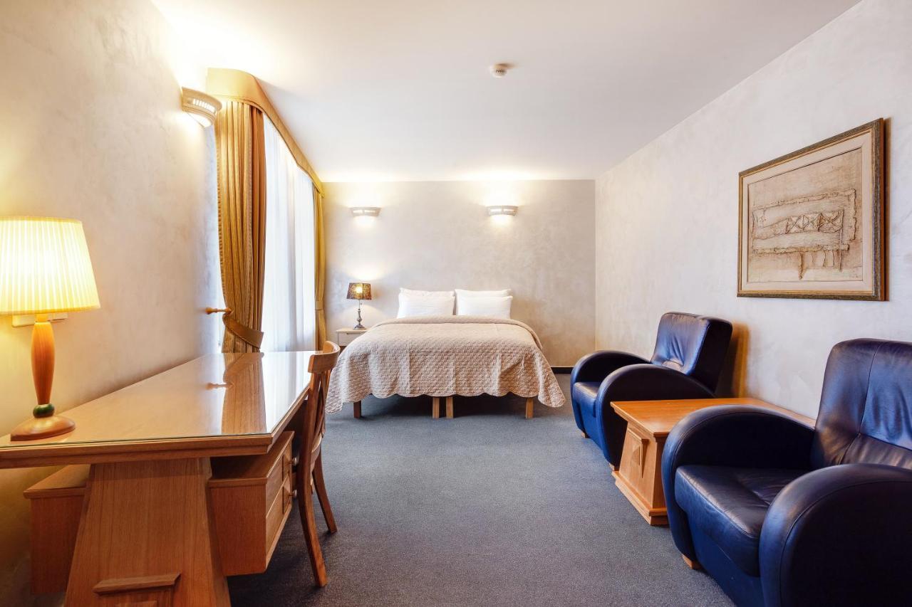 Atrium Suites VNO Exterior photo