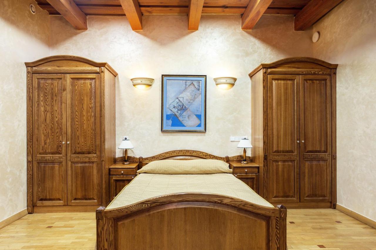 Atrium Suites VNO Exterior photo