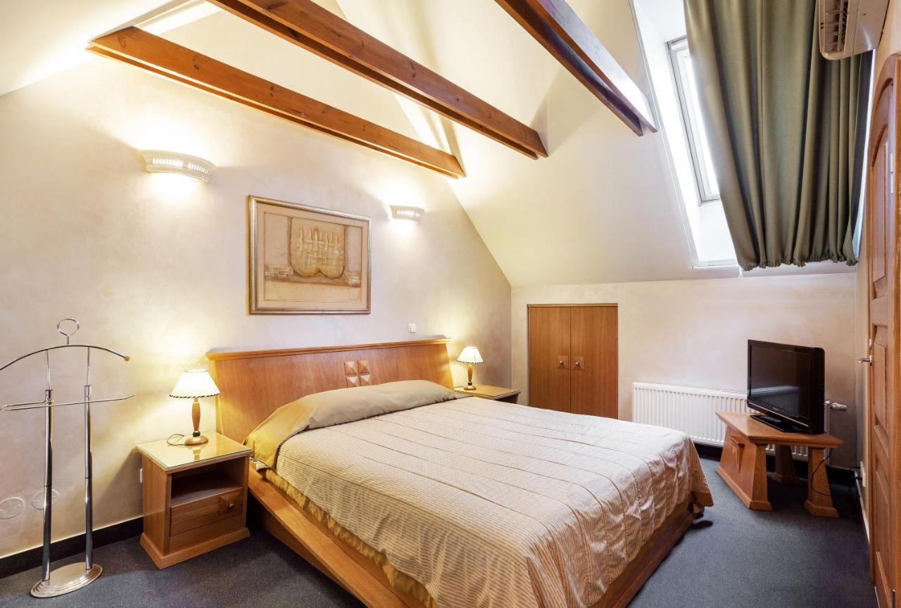 Atrium Suites VNO Exterior photo